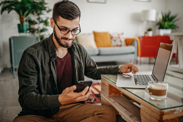 Entenda o crescimento dos smartphones e a importância de um site “mobile first” 